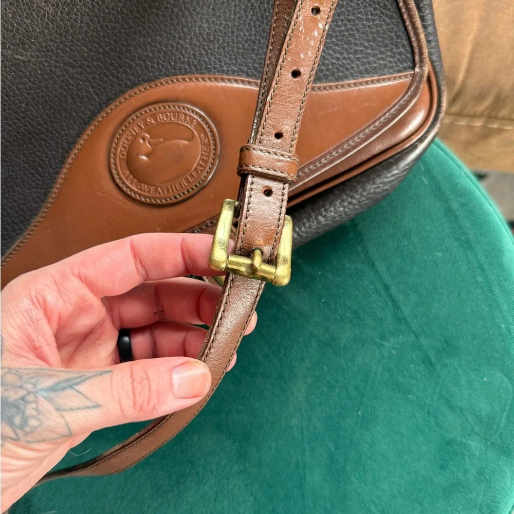 Vintage Dooney & Bourke Carrier Leather Bag